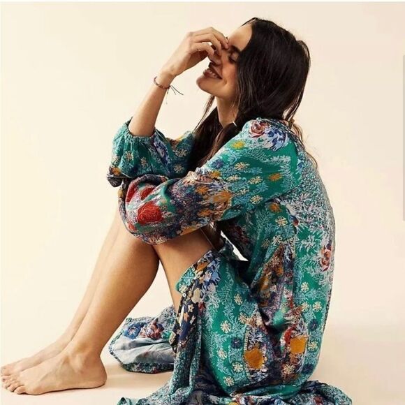 NWT Free People
Maris Printed Midi Dress
Size XS 
Retail $168
100% Viscose - Picture 8 of 9